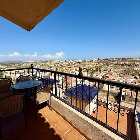 Charasteristic House With Stunning Views 公寓 *